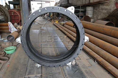 供熱管道如何確保<a href=http://www.xinligd.com target=_blank class=infotextkey>橡膠接頭</a>經(jīng)久耐用